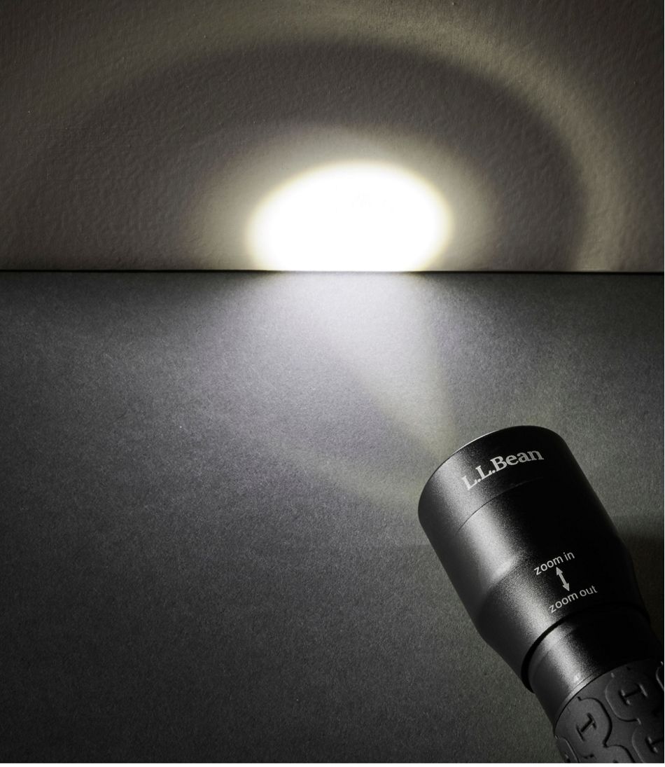 L.L.Bean Online | Trailblazer Zoom Flashlight